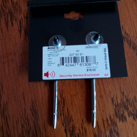 *Price Drop* Simply Vera Vera Wang  Black Linear Stick Post Earrings - Picture 3 of 4